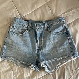 Women’s Levi’s 501 shorts